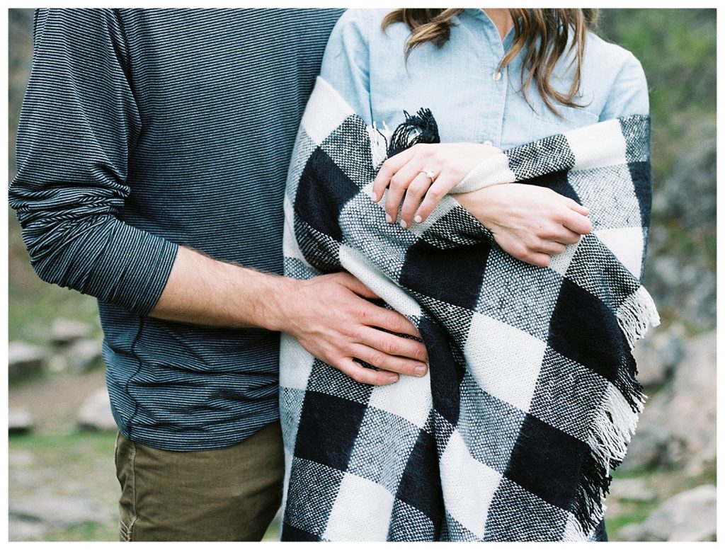 Fall photo session with plaid blanket